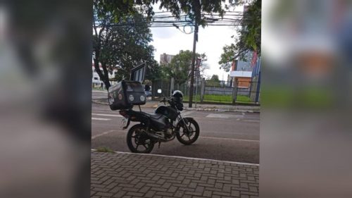 Motocicleta Yamaha YBR Factor, placa ARU-3C41, foi furtada no bairro Brasmadeira