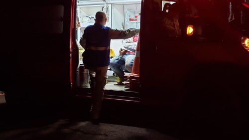 Motociclista fica ferido ao sofrer queda em Estrada Rural