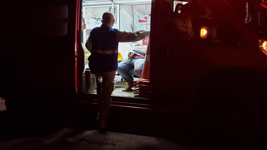 Motociclista fica ferido ao sofrer queda em Estrada Rural