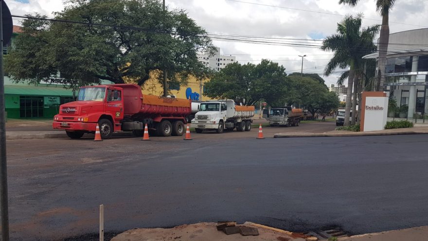 Avenida Piquiri está interditada para obras neste domingo