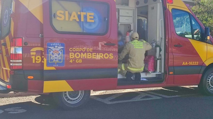 Menina de cinco anos é socorrida após sofrer queda em escola no Santa Felicidade