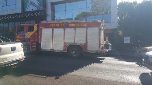 Fumaça de churrasqueira assusta vizinhos que chamam Bombeiros