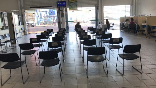 Todo mundo empregado? Agência do Trabalhador está com mais de 700 vagas e amanhece vazia