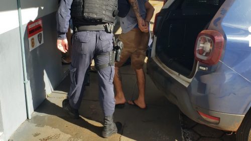 Jovens que são suspeitos de furto no Florais são detido pela Guarda Municipal