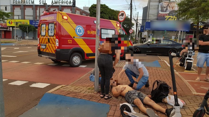 Homem cai de patinete e sofre ferimento na cabeça no Centro