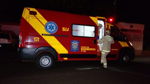 Mulher fica em estado grave após sofrer queda dentro de casa, no Cataratas