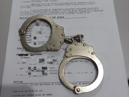Jovem de 26 anos é detido durante cumprimento de mandado de prisão