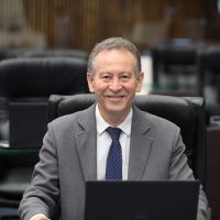 Imagem referente a Mais de R$ 150 mil por mês em cargos comissionados: Prof. Lemos dá aula de 'gastança'