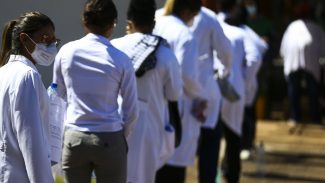 Saúde amplia para seis mil número de vagas do Mais Médicos
