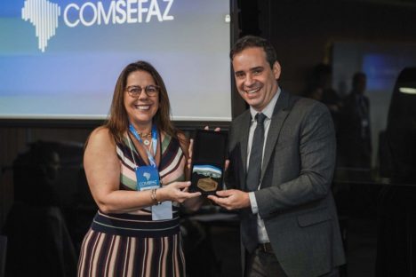 Estado concede Medalha do Mérito Fazendário a secretários da Fazenda de outros estados