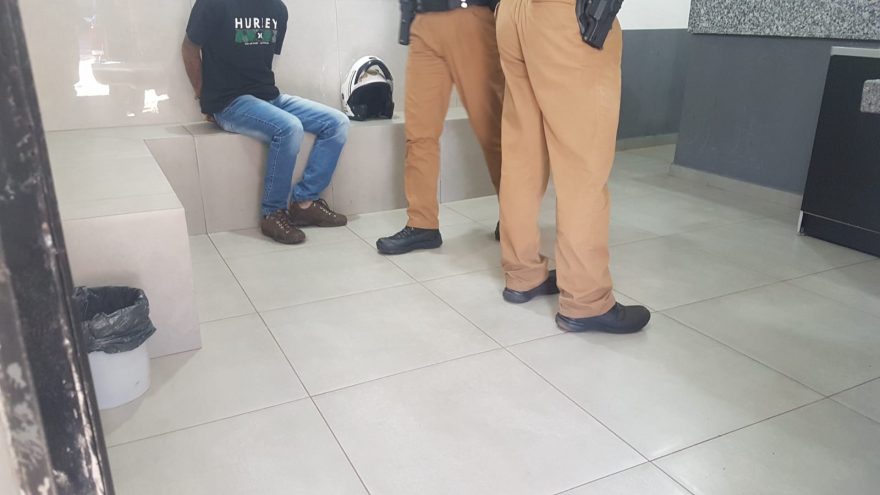 Homem é detido com drogas pela Polícia Militar