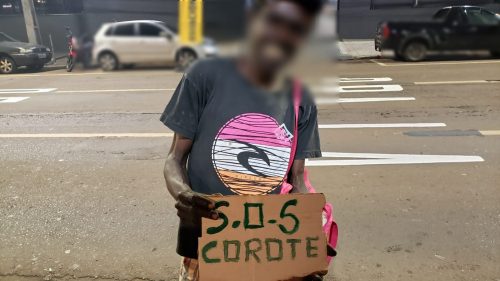 Você ajudaria? homem faz apelo pra lá de sincero no centro de Cascavel
