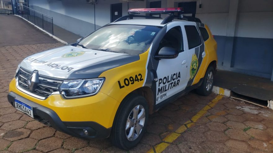 Homem é detido após furto de peças de carne em supermercado