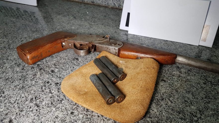 Homem é preso após balear colega com disparo de garrucha em Braganey