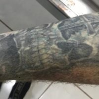 Imagem referente a DH divulga tatuagens de homem assassinado no Esmeralda para que familiares possam identificá-lo