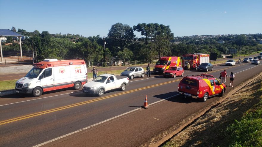 Duas pessoas ficam feridas em acidente na BR-277