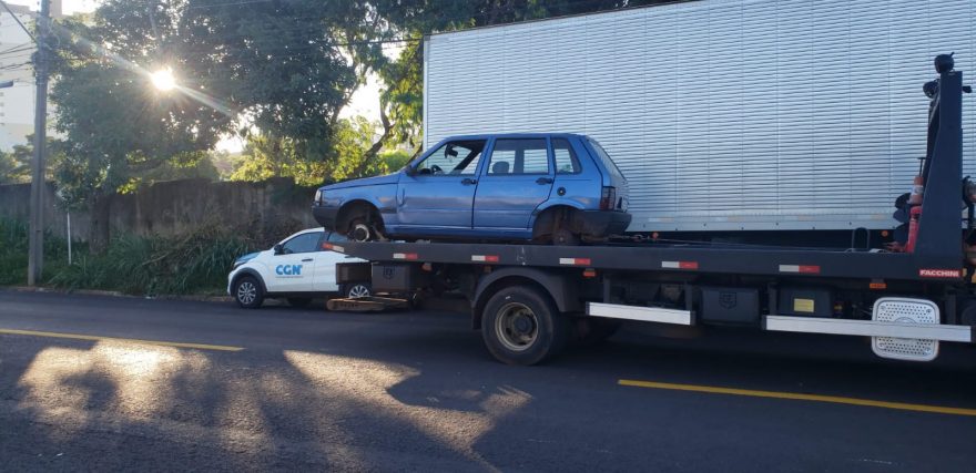 Uno com registro de furto é encontrado depenado no Bairro Canadá
