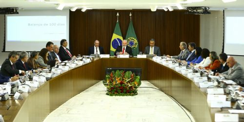 Brasil vai crescer mais que os pessimistas estão prevendo, diz Lula Imagem referente a Brasil vai crescer mais que os pessimistas estão prevendo, diz Lula