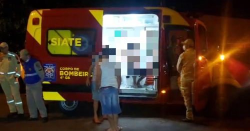 Homem esfaqueado e é salvo por idosa que separou agressores a chineladas na Vila Tolentino