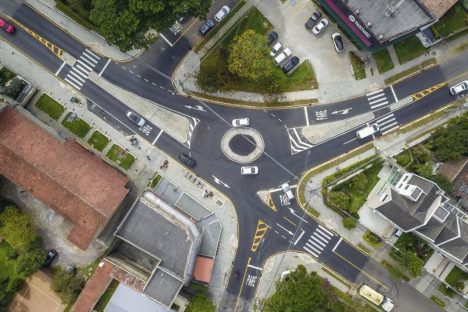 Moradores do Vista Alegre são atendidos com obra para organizar o trânsito Imagem referente a Moradores do Vista Alegre são atendidos com obra para organizar o trânsito