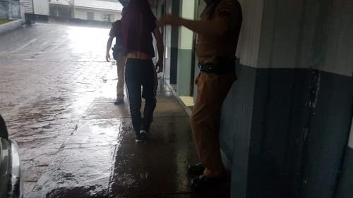 “Cliente” tenta roubar garota de programa e acaba preso