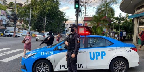 Imagem referente a PM aposentado agride mulher, atira em policiais e é baleado na Baixada Fluminense