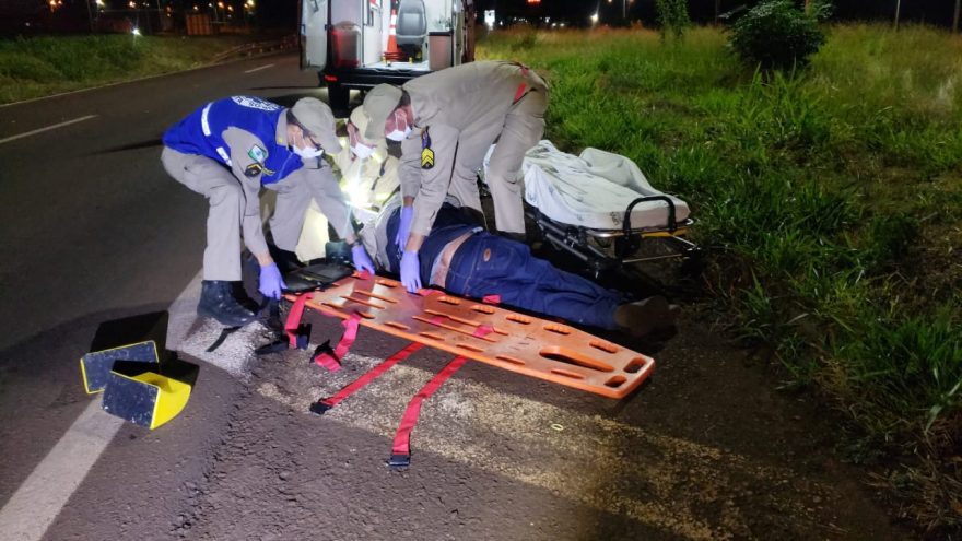 Homem sofre lesão na lombar em possível atropelamento na BR-467