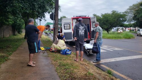 Ciclista tem lesão na cabeça e fratura no nariz após ser atingido por carro no Parque Verde