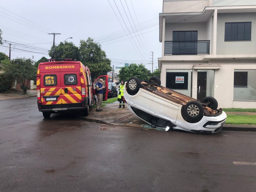 Mais um capotamento é registrado no perímetro urbano de Cascavel