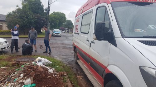 Motociclista é socorrido pelo Samu após acidente na Vila Tolentino