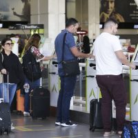 Imagem referente a Aeroportos e rodoviárias esperam movimento intenso durante a Páscoa