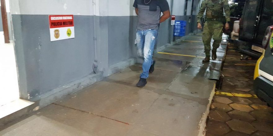 Dois homens são detidos com cigarros contrabandeados na BR-369 em Penha