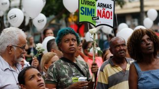 Especialistas defendem espaços de expressão de sentimentos em escolas