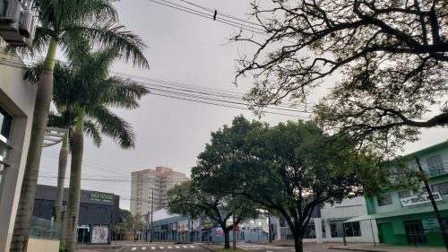 Sexta-feira Santa será nublada com chance de pancadas de chuva em Cascavel