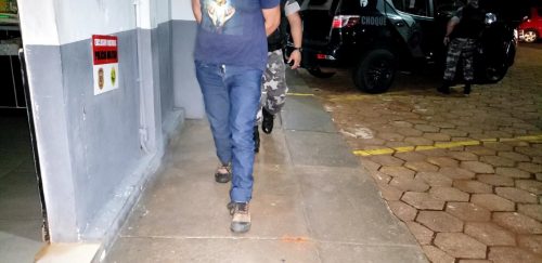 Após denúncia da ex, homem é detido pelo Choque e tem carro apreendido