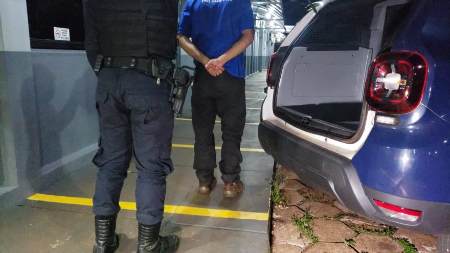 Homem é detido com mandado de prisão em aberto por embriaguez no trânsito