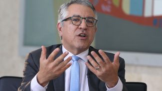 Ajuda à classe média beneficiará economia, diz Alexandre Padilha