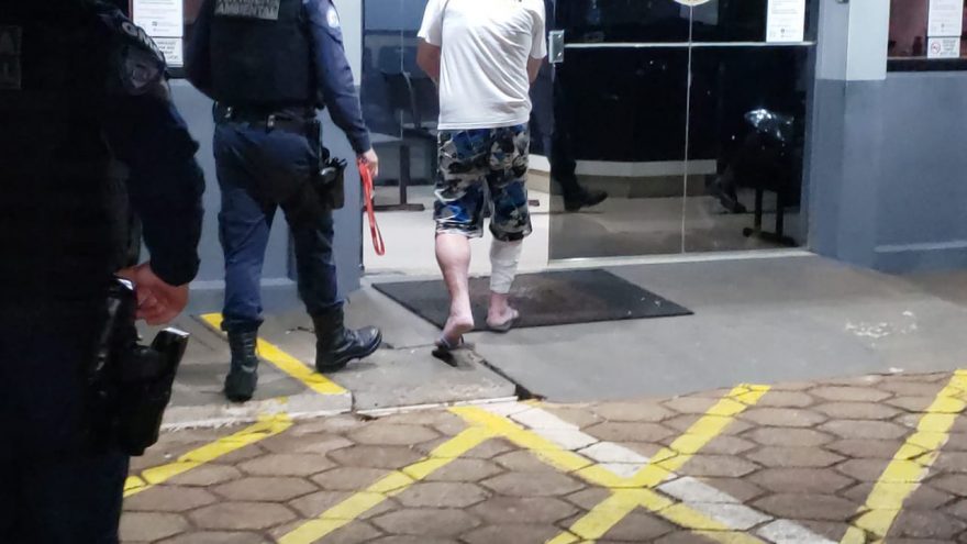 Acusado de bater na companheira é detido no bairro Alto Alegre