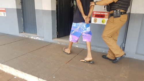 Adolescente realiza disparos no bairro Interlagos e é apreendido pela PM com armamento