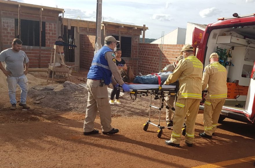 Trabalhador fica ferido após cair de laje em obra no Florais do Paraná