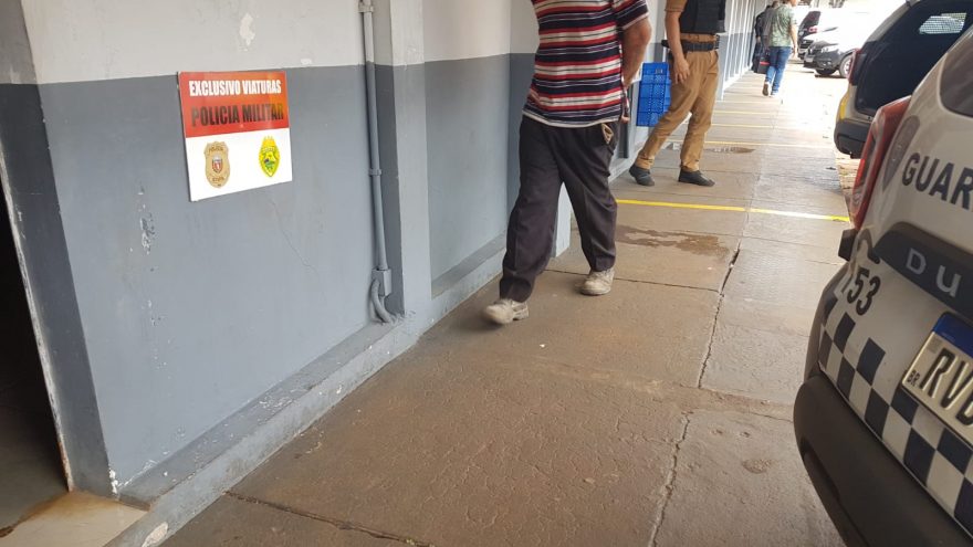 Homem é preso pela PM após furtar desodorantes e Nutella
