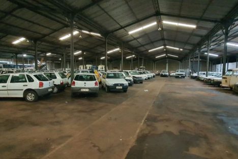 Leilão de veículos promovido pelo Governo do Estado arrecada R$ 1,8 milhão