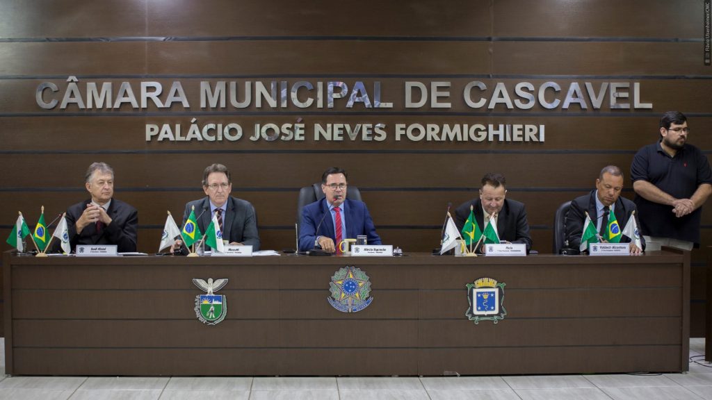 Câmara autoriza Prefeitura a contratar policiais de folga para reforçar segurança nas escolas