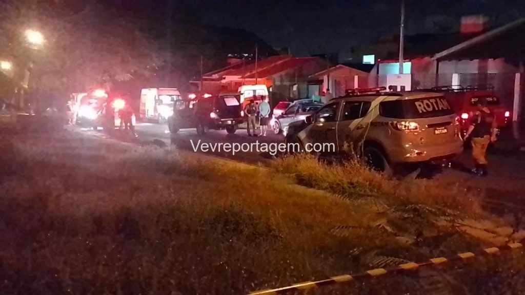 Principal suspeito de matar a namorada com um tiro tenta suicídio logo em seguida, em Foz