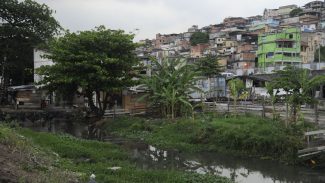 Maré: estudo vê efeitos mentais e físicos da violência em mulheres