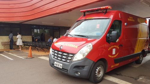 Bombeiros atendem vítima de queda de plano elevado no Terra Nova I