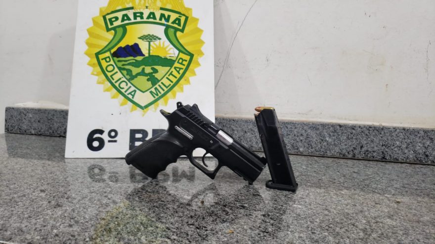 Popular encontra pistola abandonada e acionada Polícia Militar