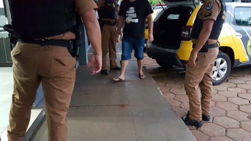 Irmãos são detidos após agredirem o próprio pai