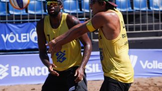 Vôlei de praia: Evandro e Arthur são campeões em fase do mundial no RJ