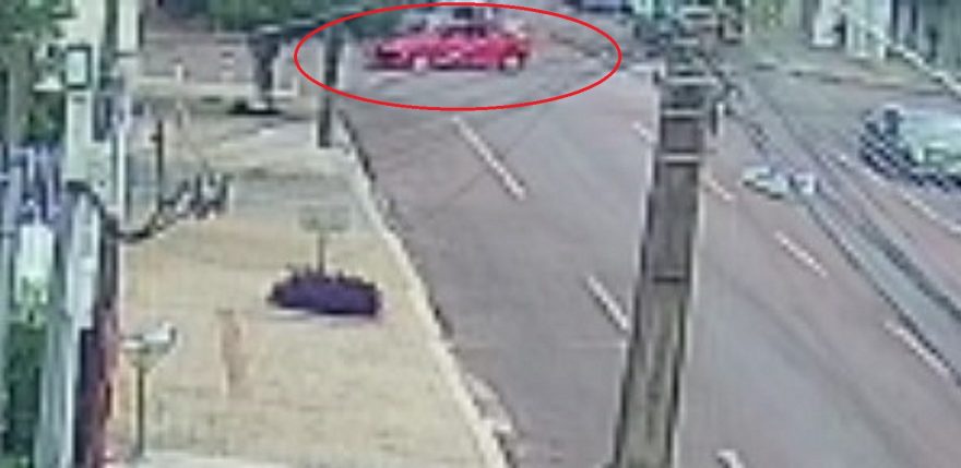 Câmera flagra acidente que deixou motociclista ferido na rua Nereu Ramos
